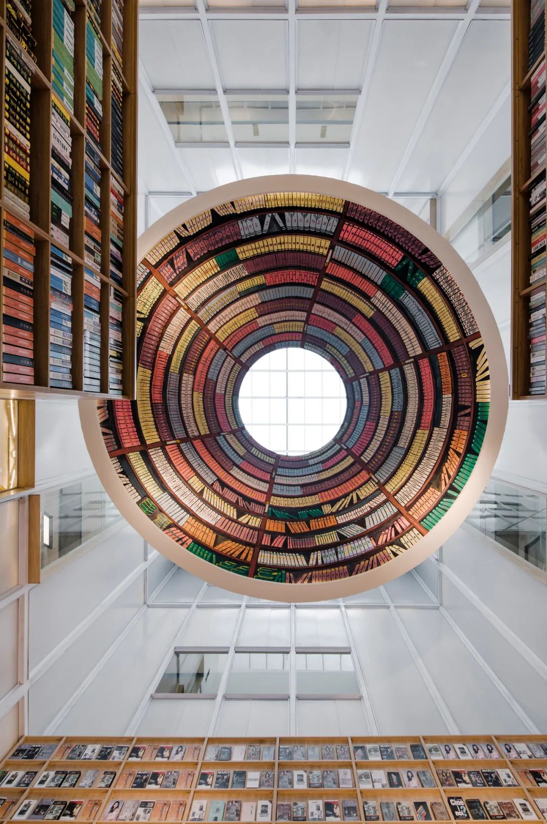 严旸建筑 × 美璟书店 | 中庭中的隐秘书店-89