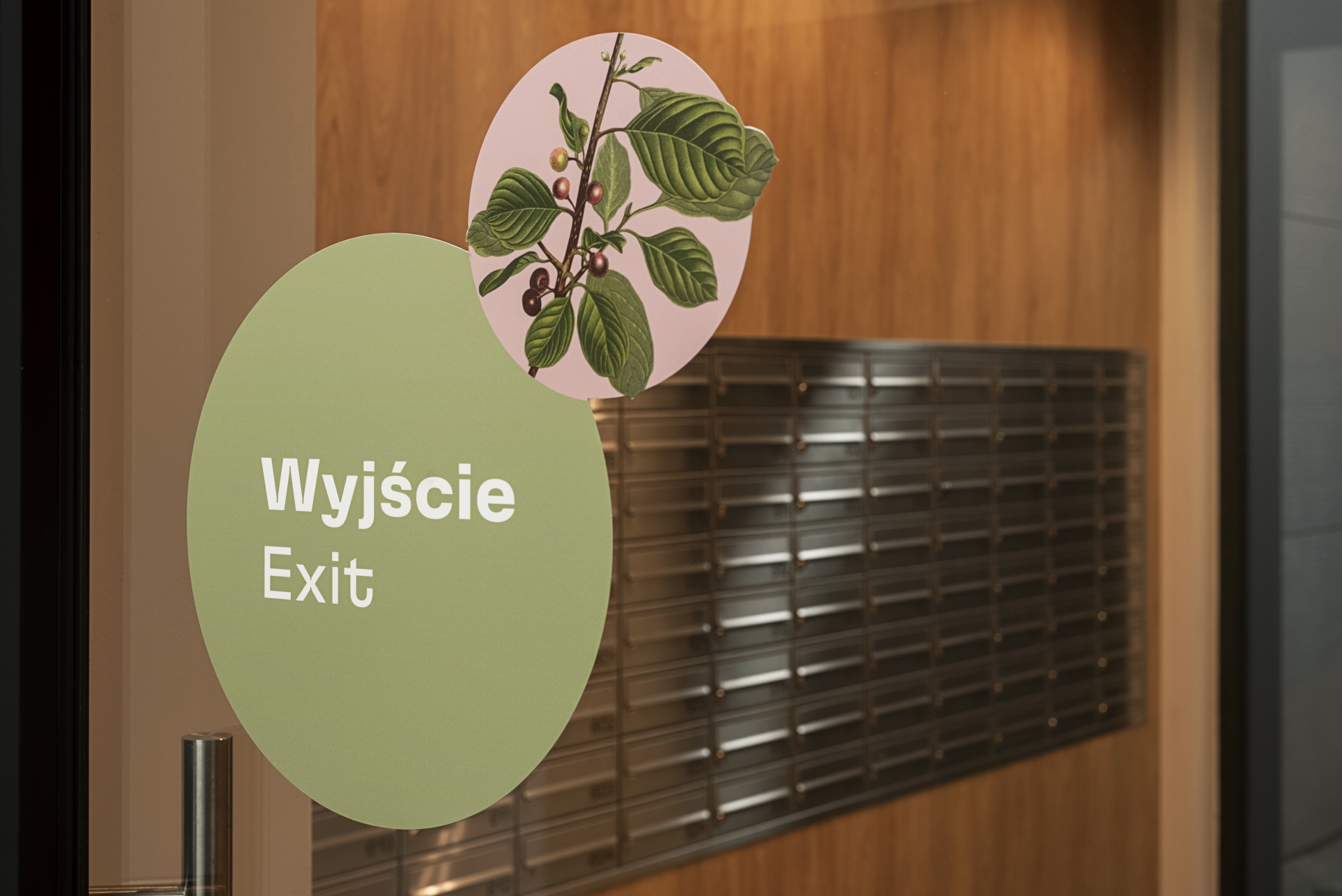 Resi4Rent 大楼导视系统与环境图形设计丨波兰克拉科夫丨blank studio,wayfinding studio-19