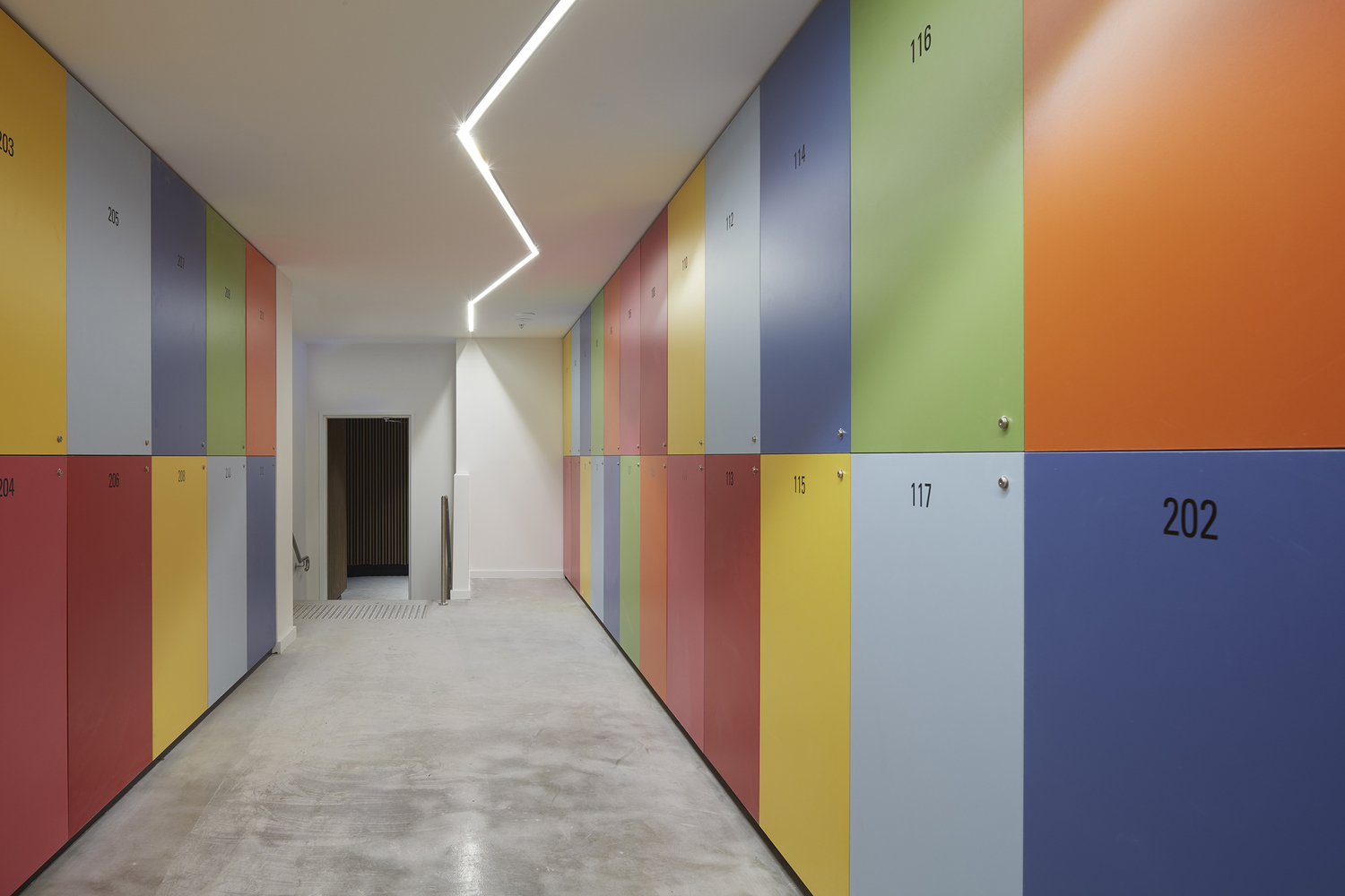 活力带状公寓 · 频谱公寓的多文化设计-26