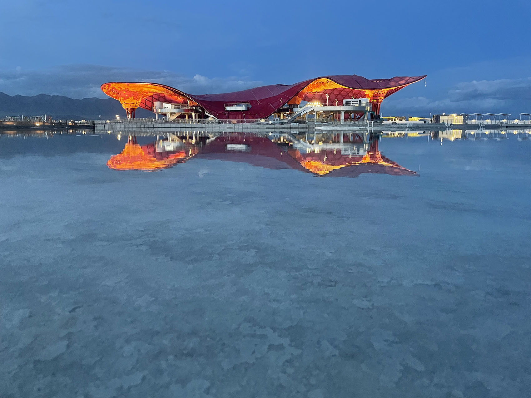 茶卡风·茶卡盐湖观光火车站丨中国海西丨清华大学建筑设计研究院素朴工作室等-125