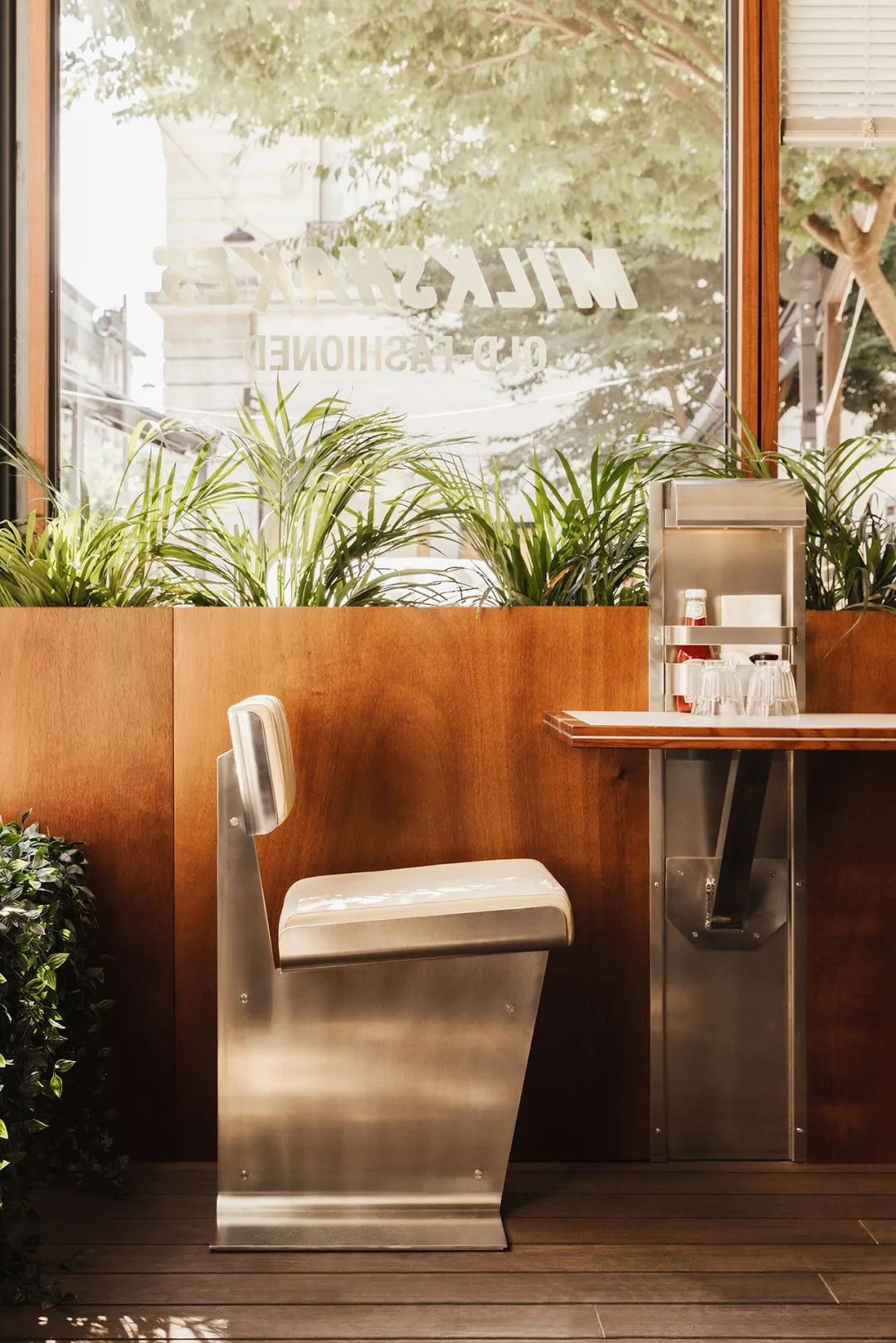 PNY Burger Chain 汉堡连锁店设计丨法国丨Rudy Guénaire,Graffi Rathamohan-38