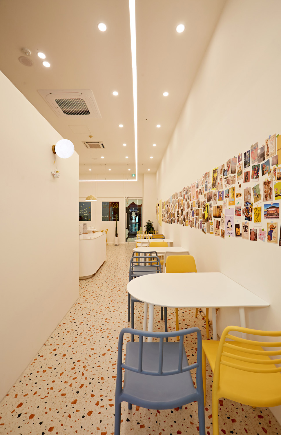 17 分满分的黄色咖啡厅设计-14