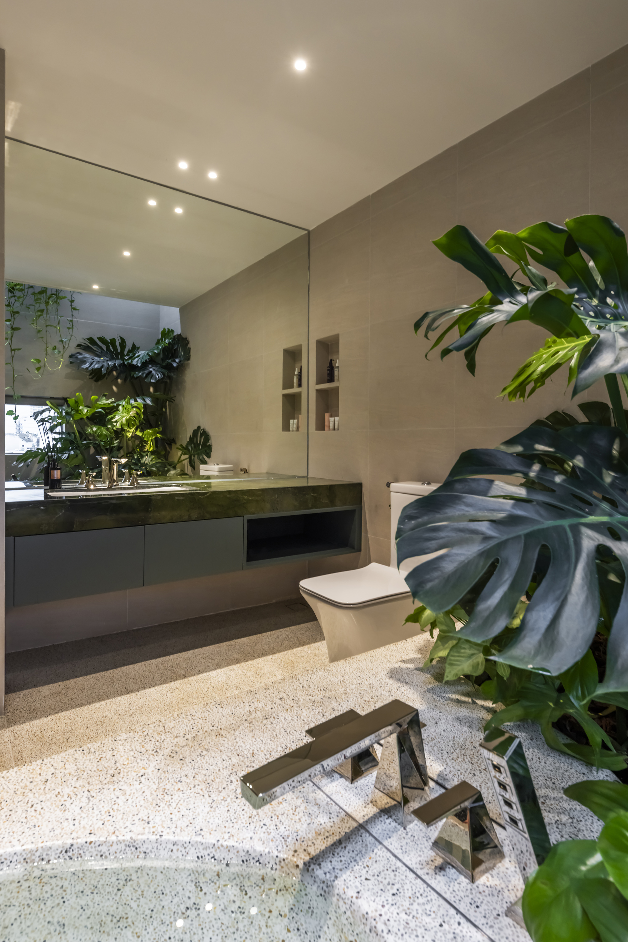 邦的家
注:Bống可能是人名,音译为邦,具体应以实际情况为准 丨越南胡志明市丨23o5Studio-48