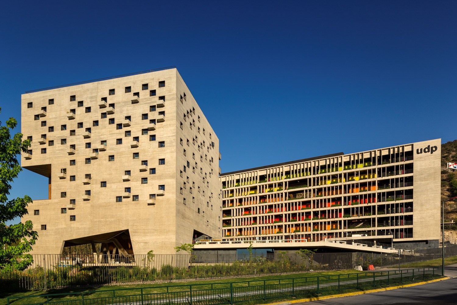 School of Economics and Business Diego Portales University  Rafael Hevia + Rodrigo Duque Motta + Gabriela Manzi-71