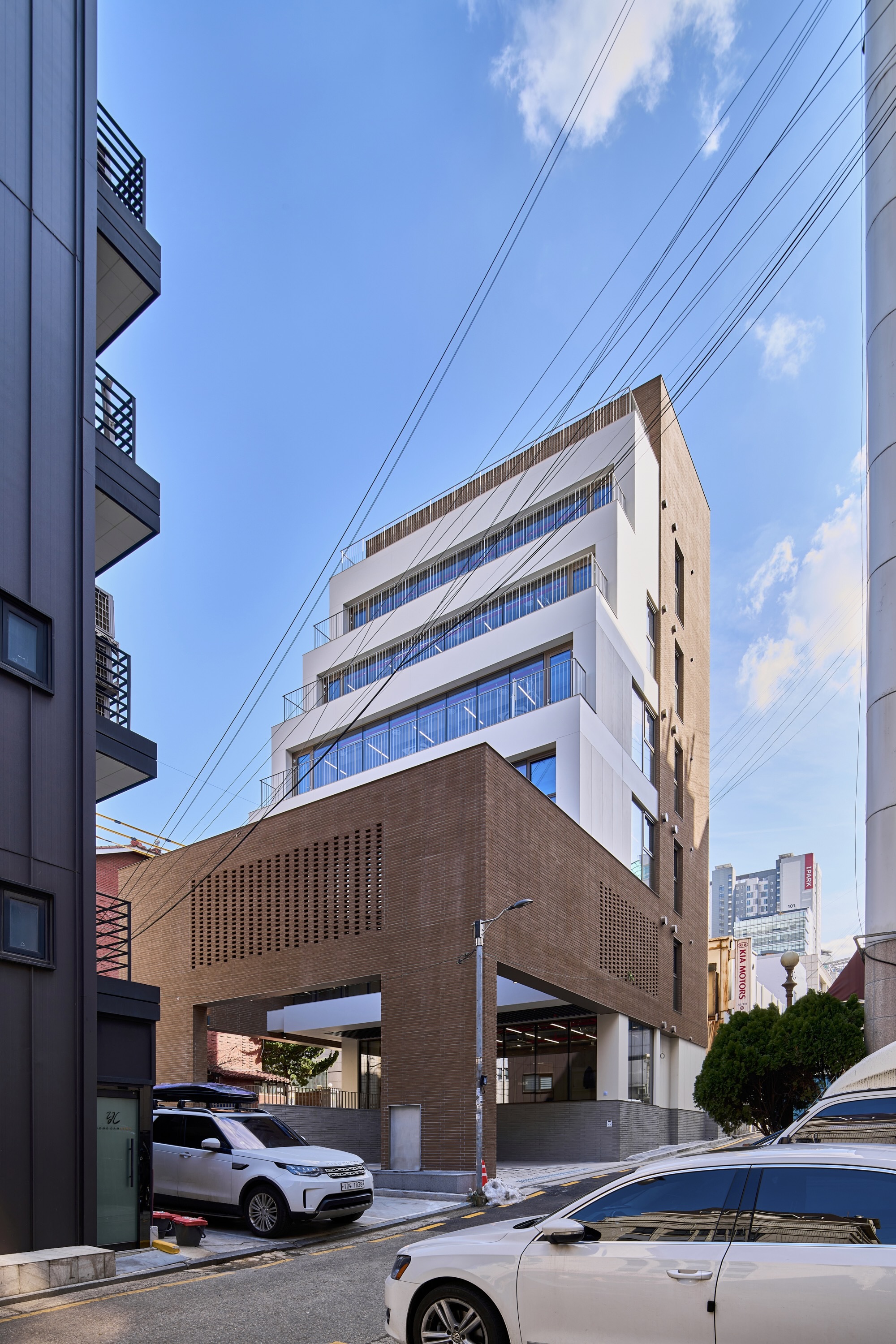 Seocho Staircase Neighborhood Living Facilities / mlnp architects-11