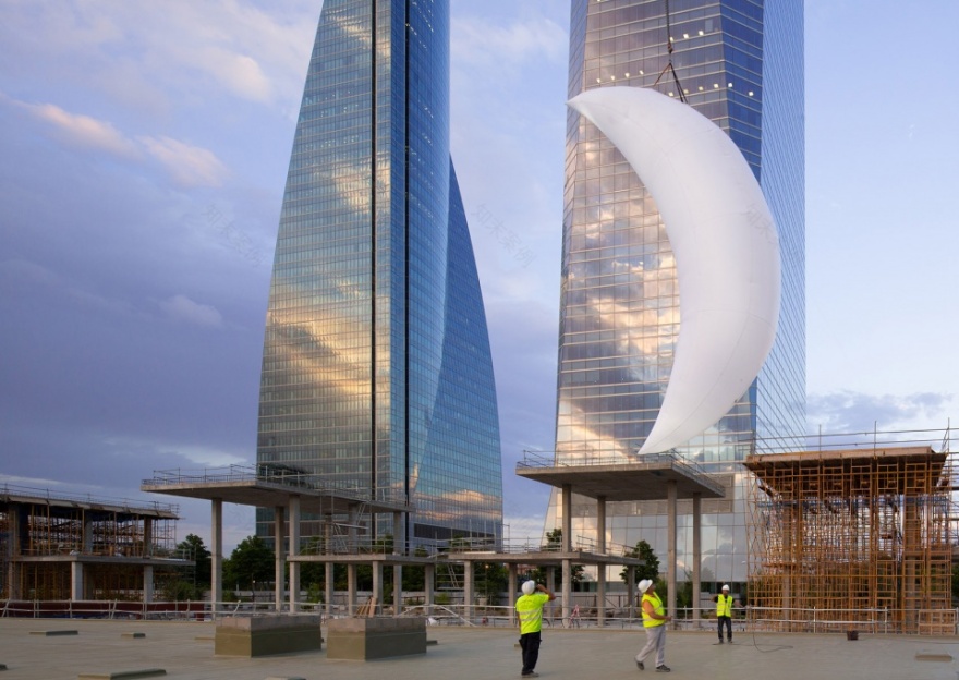 月亮 & 城市艺术装置,马德里-18