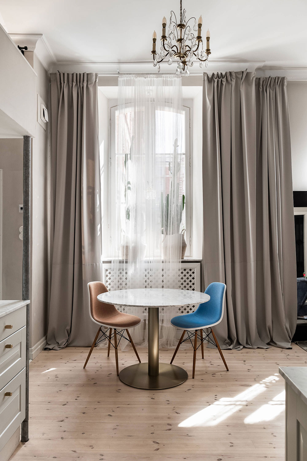 "斯德哥尔摩 42㎡小公寓，超高层高搭配复古风设计"-11