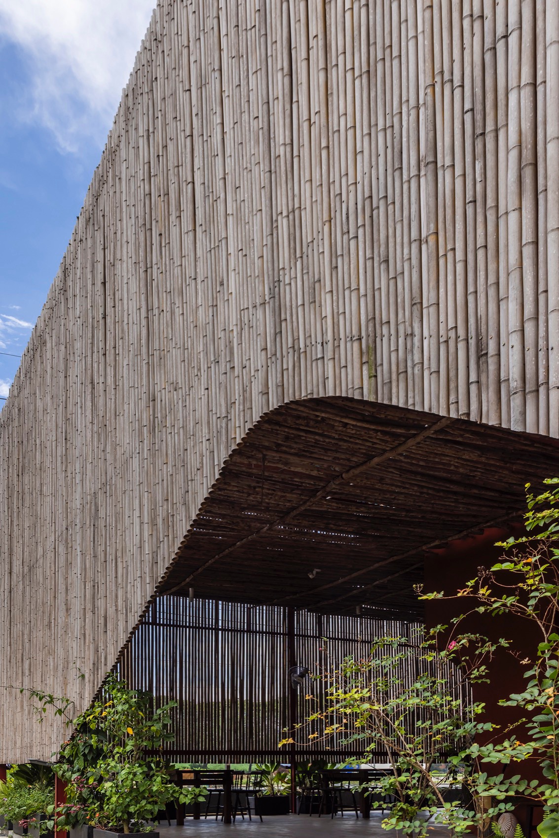 Nhà Tú花园餐厅丨越南丨Long Nguyen Design-118