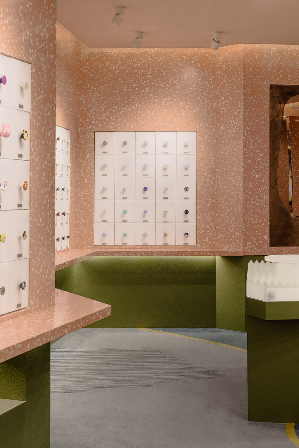 PopSockets泡泡骚概念首店丨中国上海丨Yatofu Creatives也兜设计-17