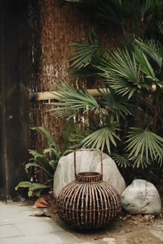 Color Case/90后帅小伙儿仅花3千爆改出租屋后-95