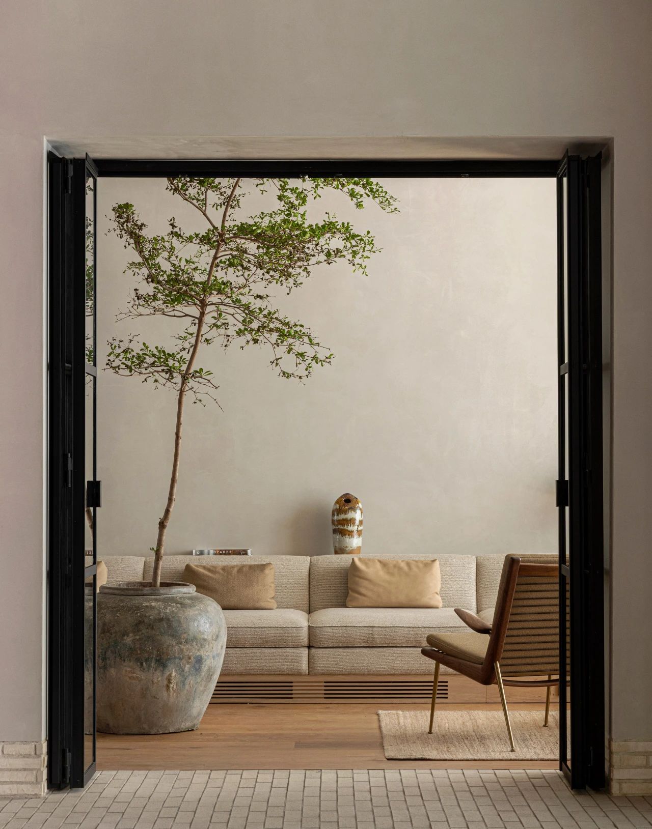 Puro Warszawa Stare Miasto酒店丨波兰华沙丨丹麦设计工作室GamFratesi-13