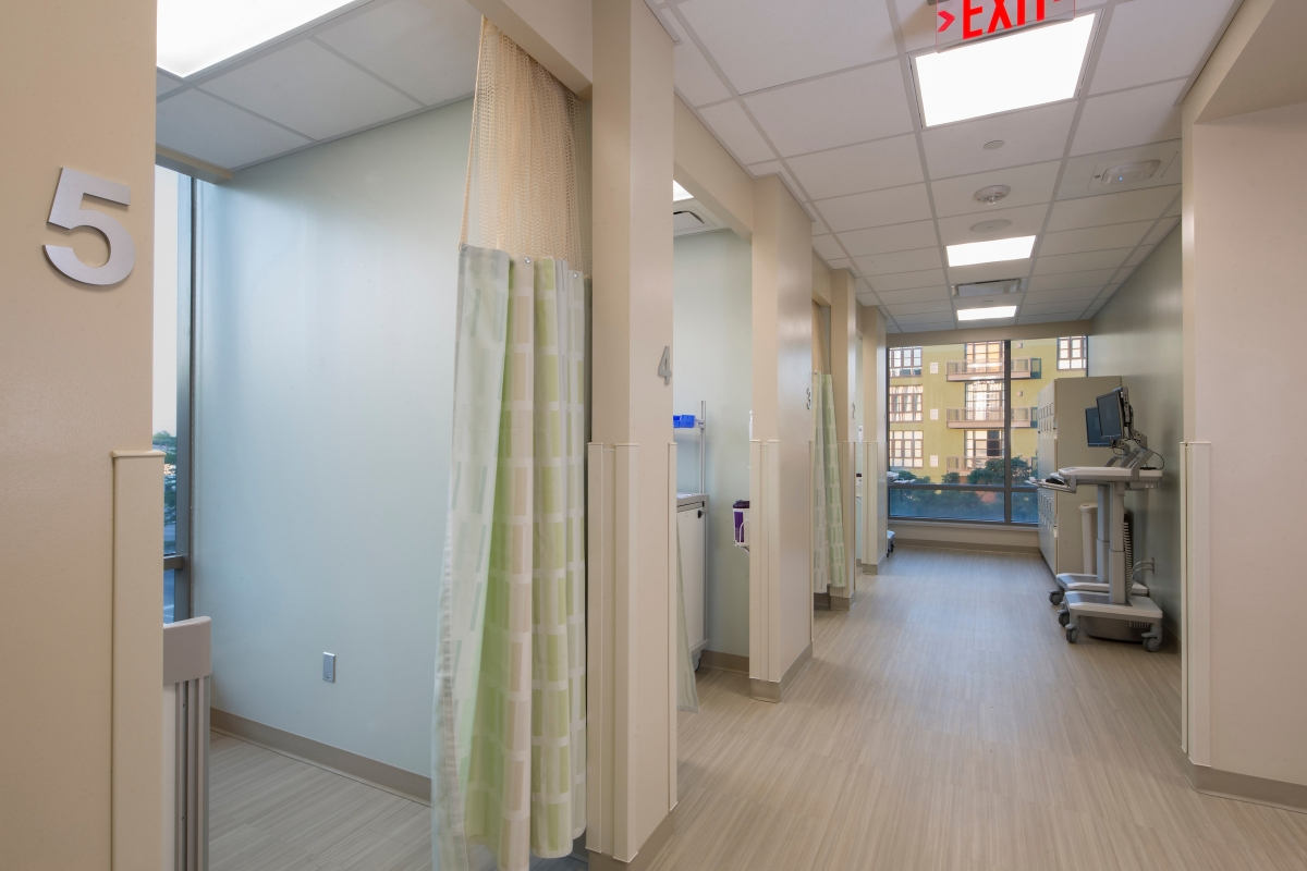 Gresham Smith 打造 University of Alabama Birmingham Hospital’s Whitaker Clinic 新形象-13