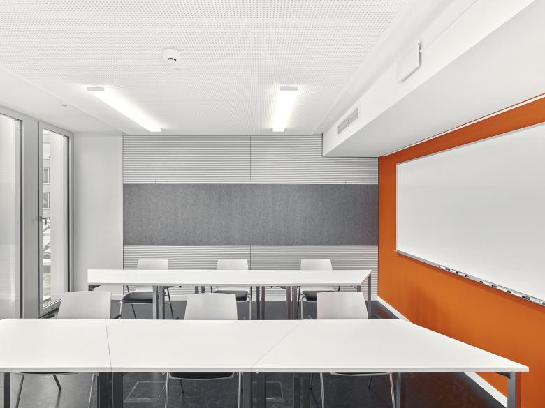 布鲁塞尔歌德学院办公室楼层丨比利时-11