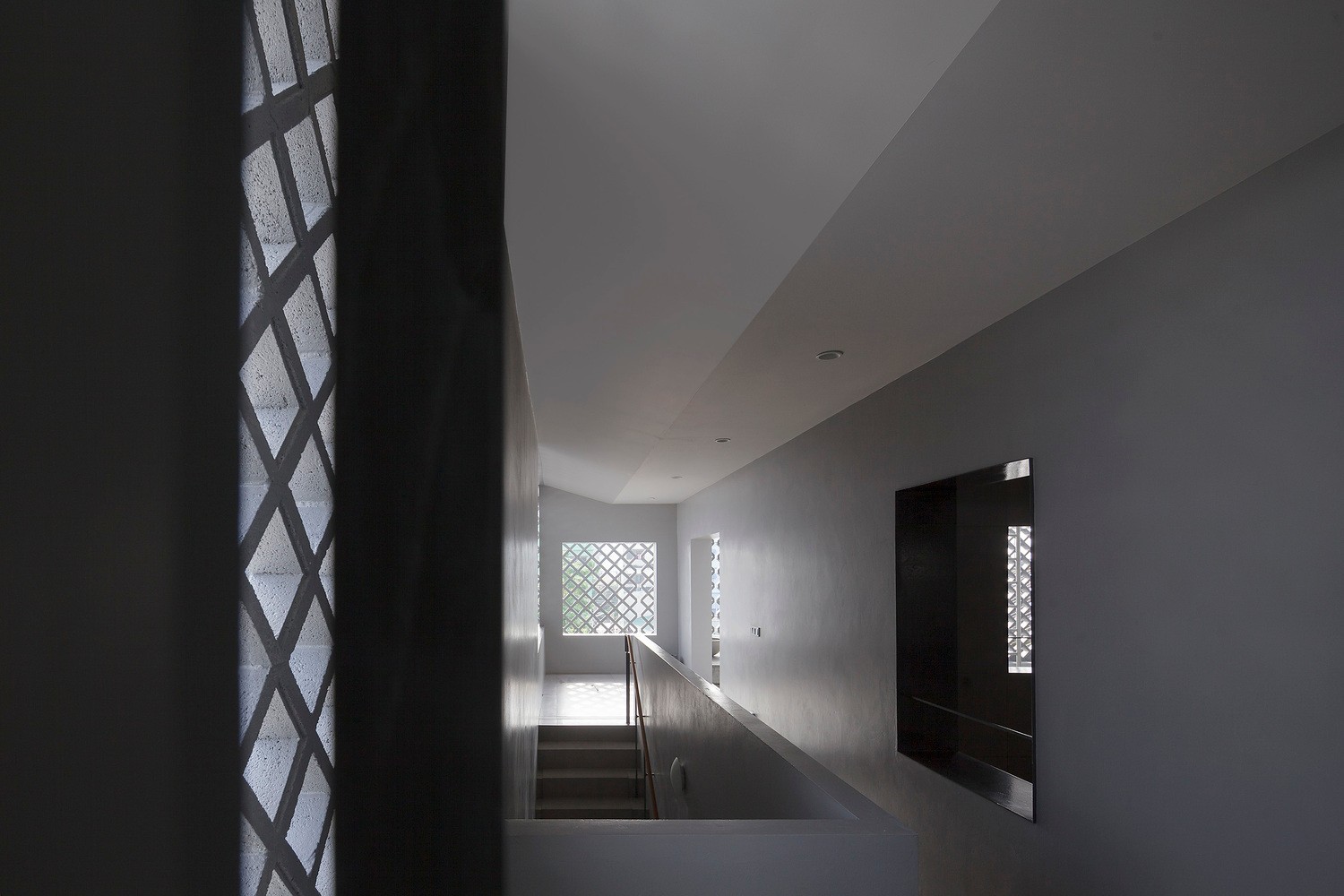 泰国镂空混凝土砖住宅-21