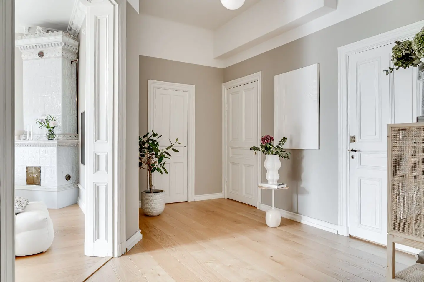 瑞典 115m2 河景公寓,古典与现代的完美融合-10