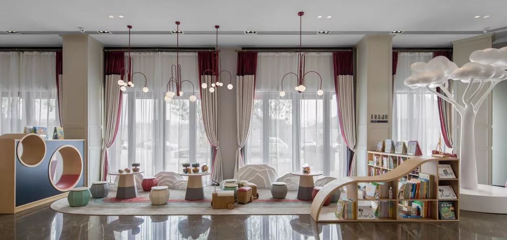 贵阳东原·朗阅售楼处 | 英伦风与现代摩登的完美融合-49