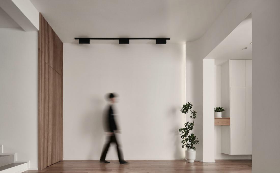 自然惬意！灰调叠墅亲子时光-8