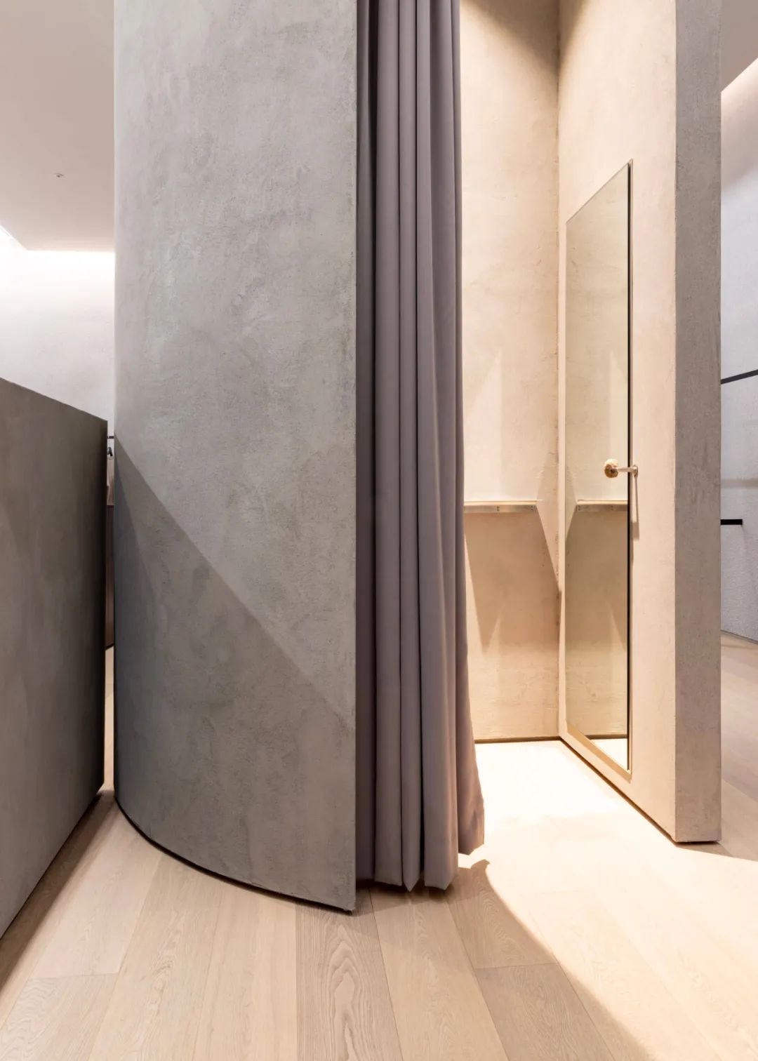 首尔 Coor 极简服装店设计丨韩国首尔丨Unravel-28