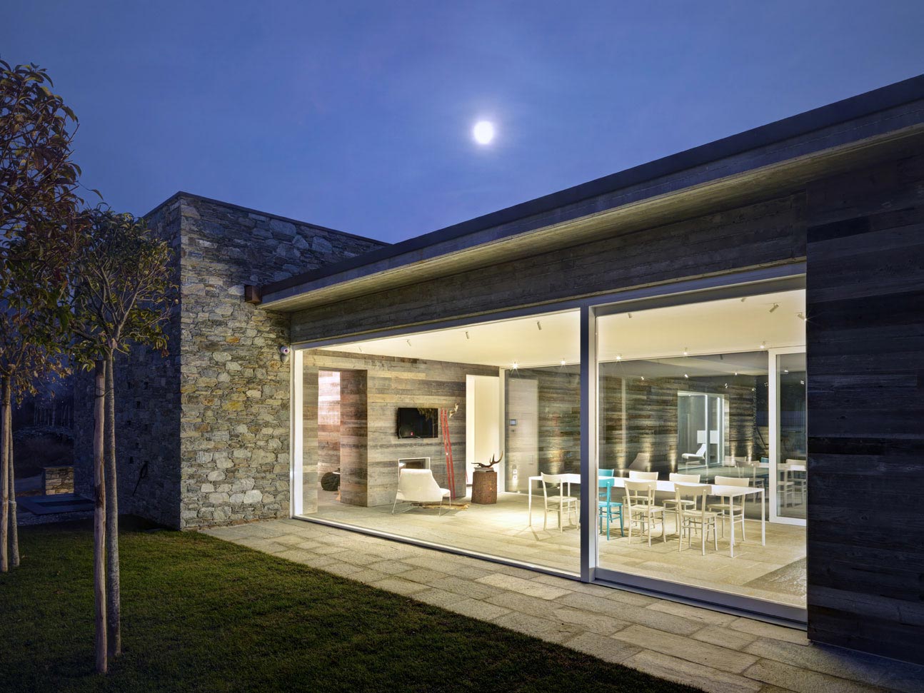 意大利阿尔卑斯山脉的绿色住宅-27