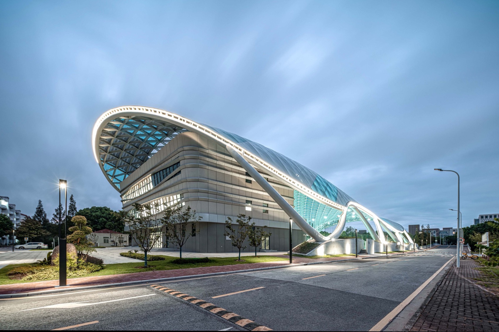 上海工程技术大学风雨操场丨中国上海丨同济大学建筑设计研究院-22