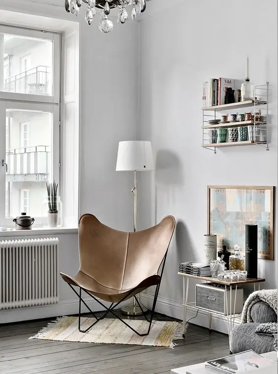 巧用家具打造 52 平米公寓的自行车收纳空间-3