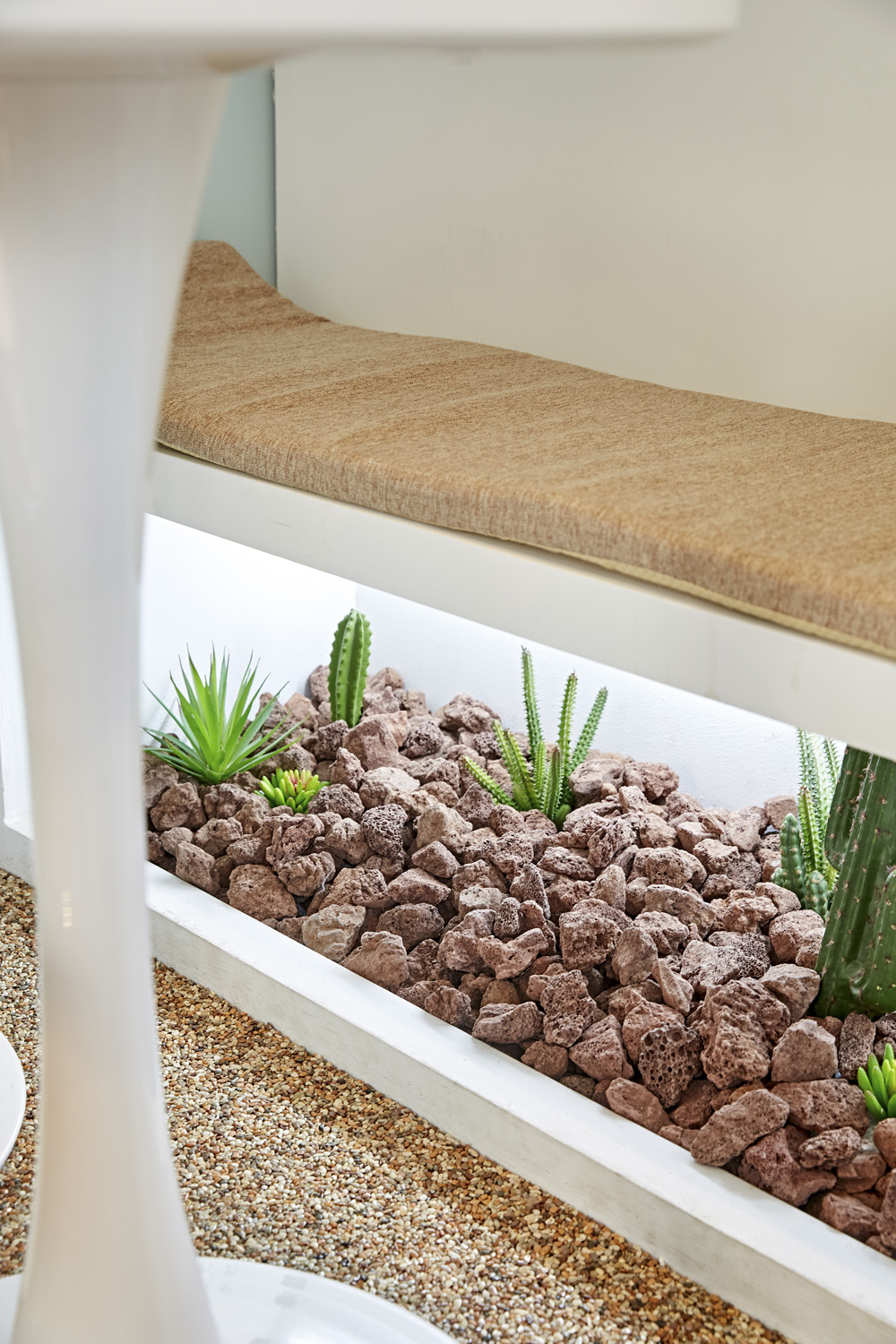 7 平白色简约咖啡厅设计，极简之美-13