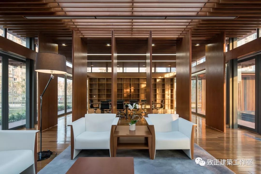 上海屋上三间 | 融于自然的轻钢结构会务空间-38