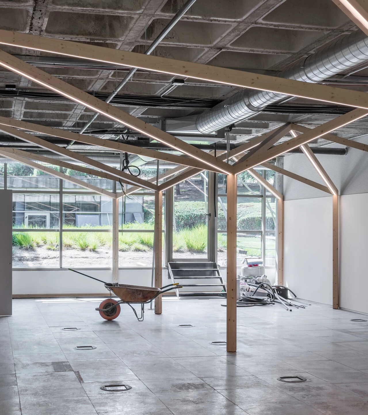 萨特林克办事处丨西班牙马德里丨taller básico de arquitectura-25