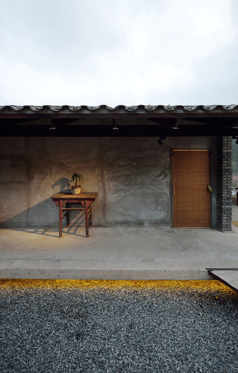 长城脚下“侧漏”的院落 | 巧妙应对用地难题-20