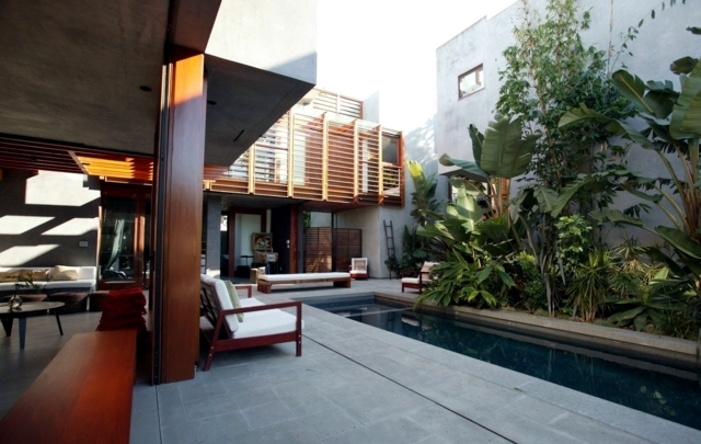 带屋顶太阳能板的现代住宅丨美国加利福尼亚-9