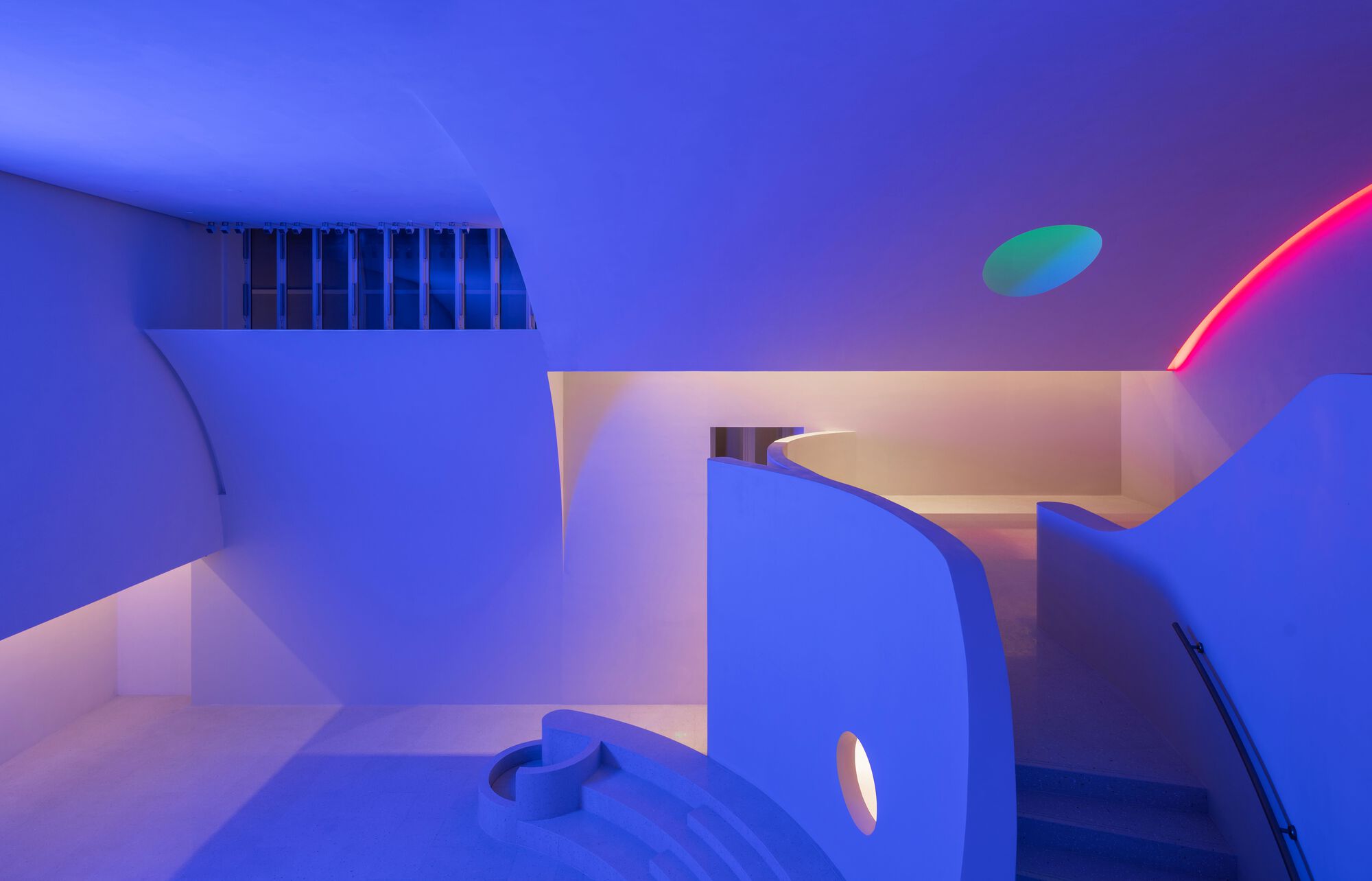 Flickering Peak CP·SUN RIVER Art Gallery / Wutopia Lab-42