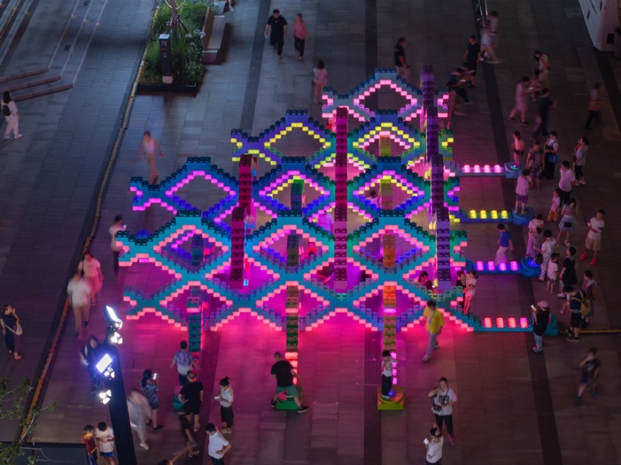 乐高® “世界玩乐节” – 《织光乐园》公共艺术装置丨中国上海丨大星吉子工作室-46