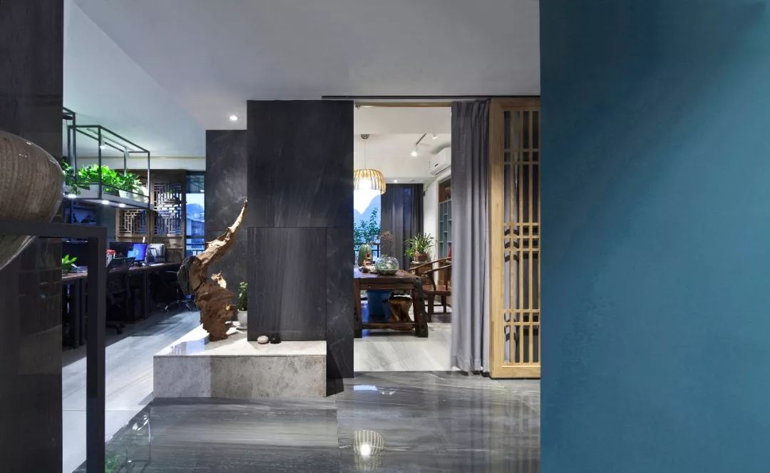 现代大师艺术涂料桂林展厅丨中国桂林丨品之筑设计-47