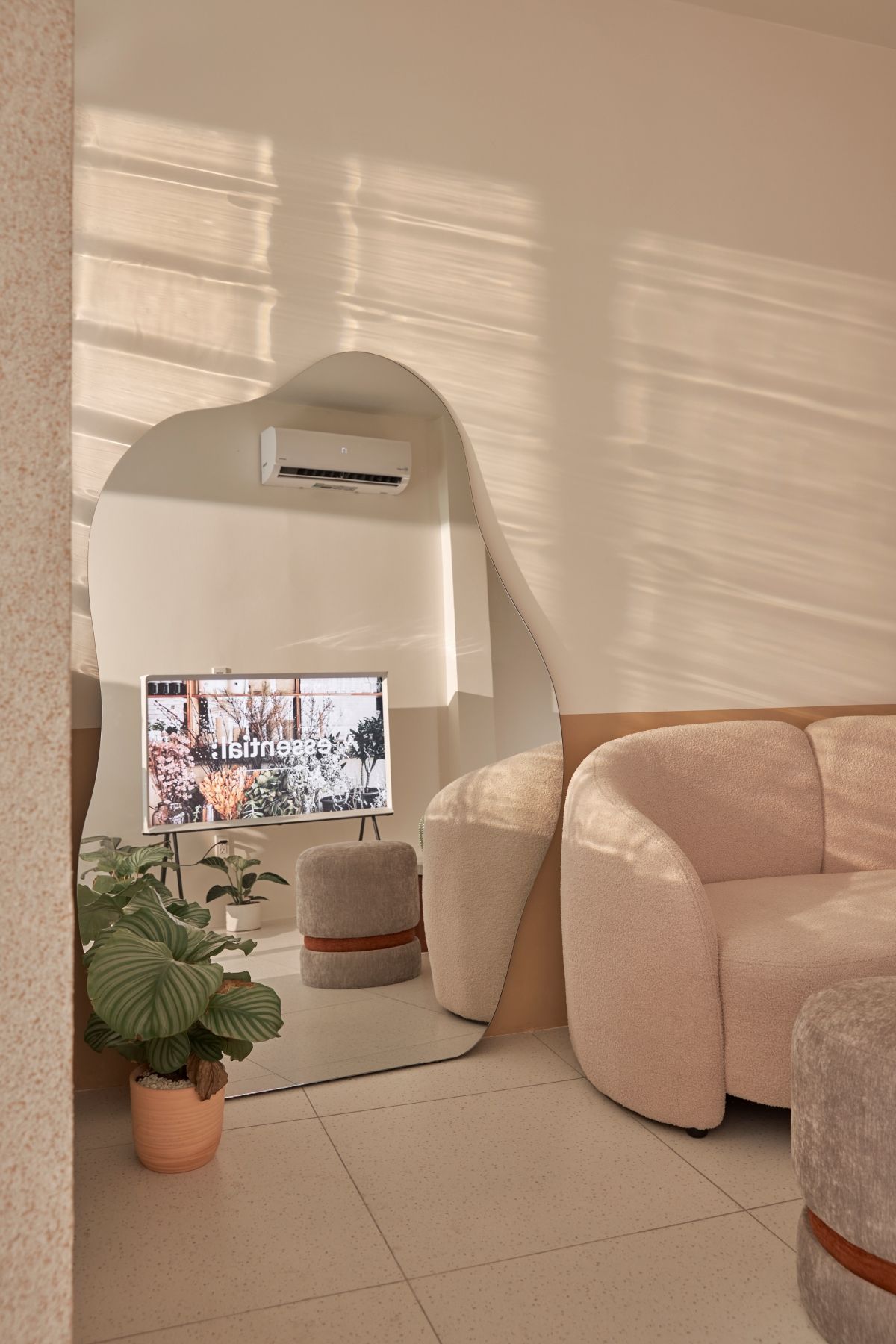 自然采光与温馨空间的共生设计-24