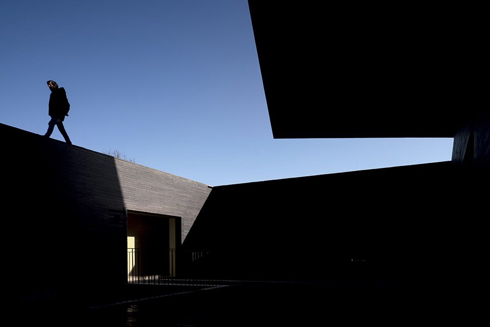 葡萄牙 RPFV 别墅,融入自然与历史的现代住宅设计-29