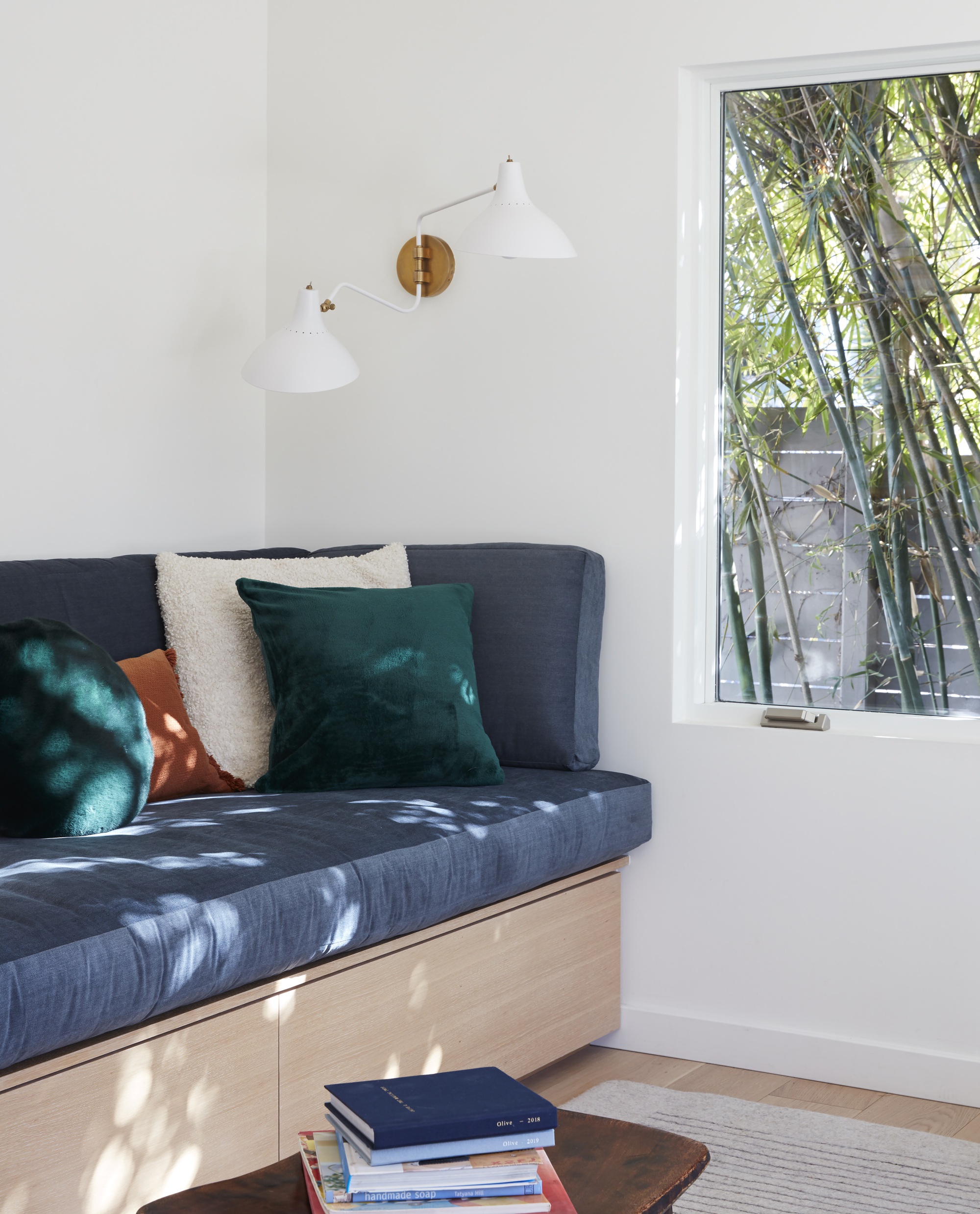 Silverlake Terrace Bungalow Renovation and Extension / ARA-la-34