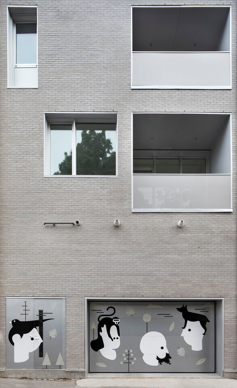 由废弃摄影棚改造的蒙特利尔宠物医院 住宅  T B A-15