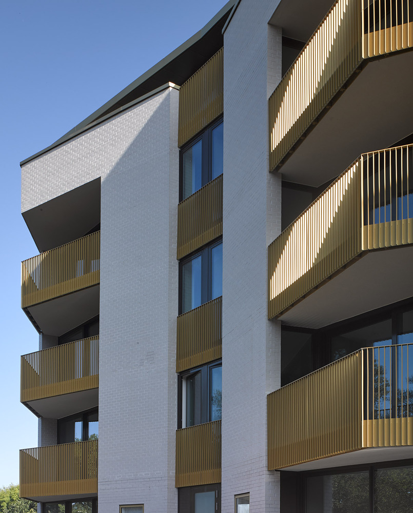 BishopsWood Court  Daykin Marshall Studio-52