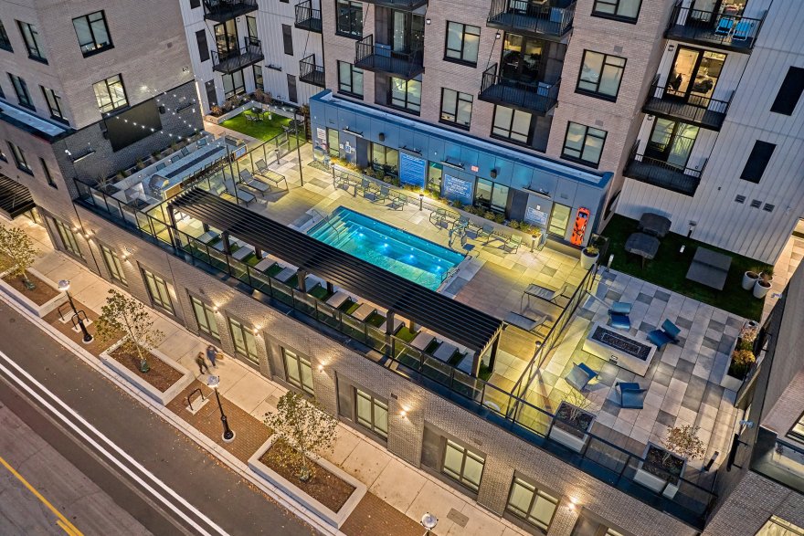 安阿伯的标准酒店(这里推测The Standard是酒店名称,如果结合具体语境有其他所指,需根据实际情况调整) 丨United StatesAnn Arbor丨Myefski Architects-7