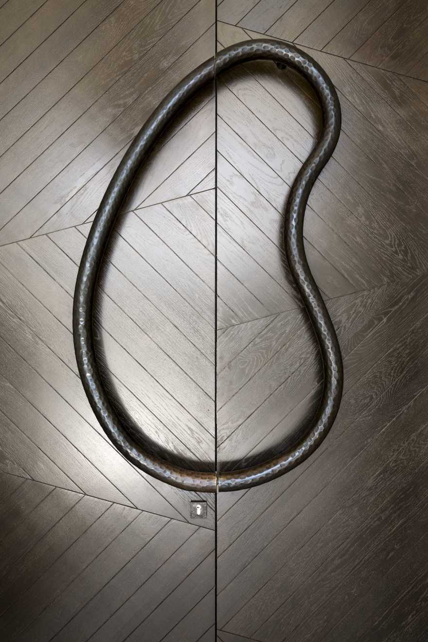 法国圣特罗佩现代主义住宅融合传统风格-12