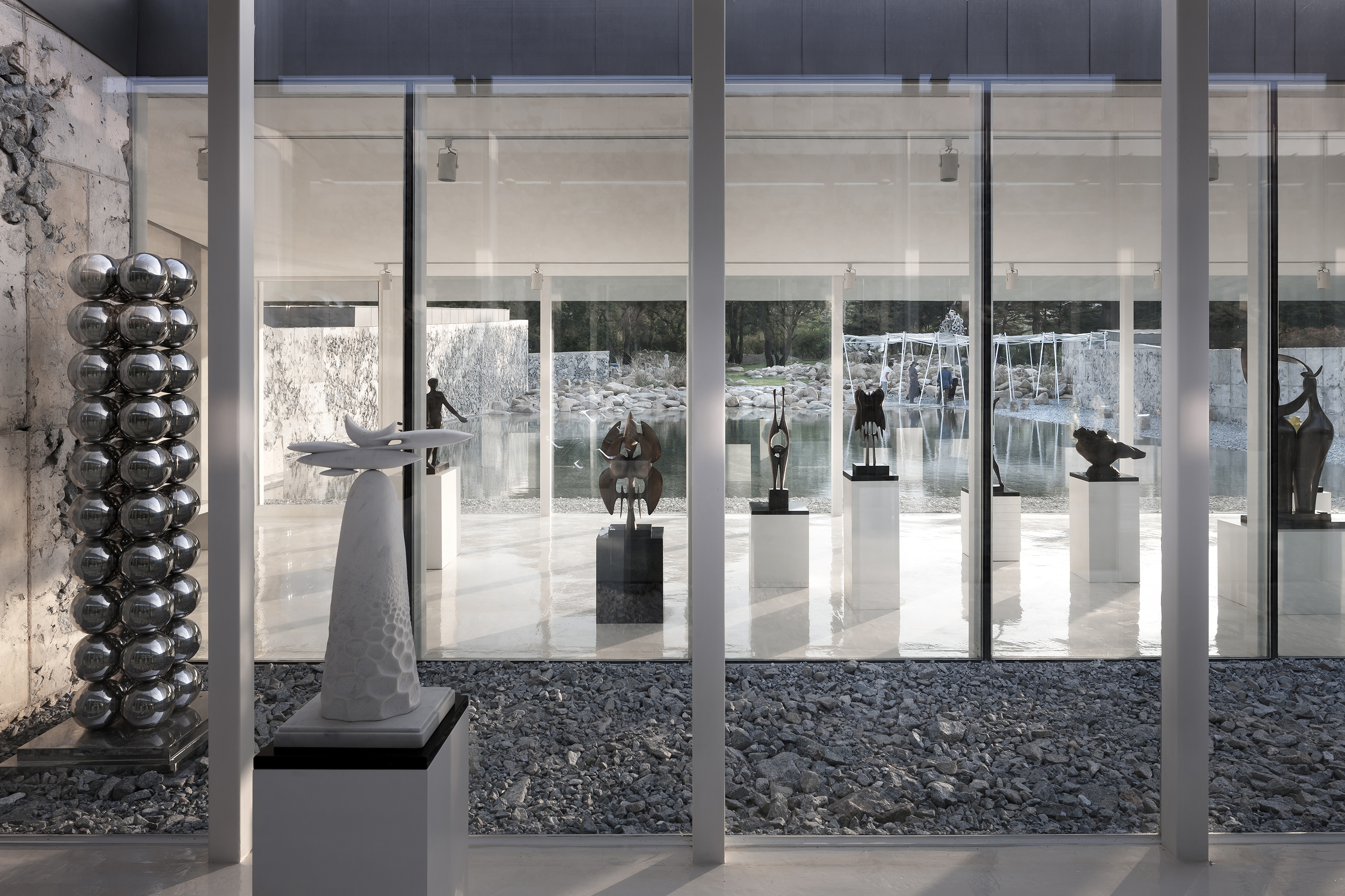 山风松韵的雕塑画廊——韩国 Bauzium 美术馆-40