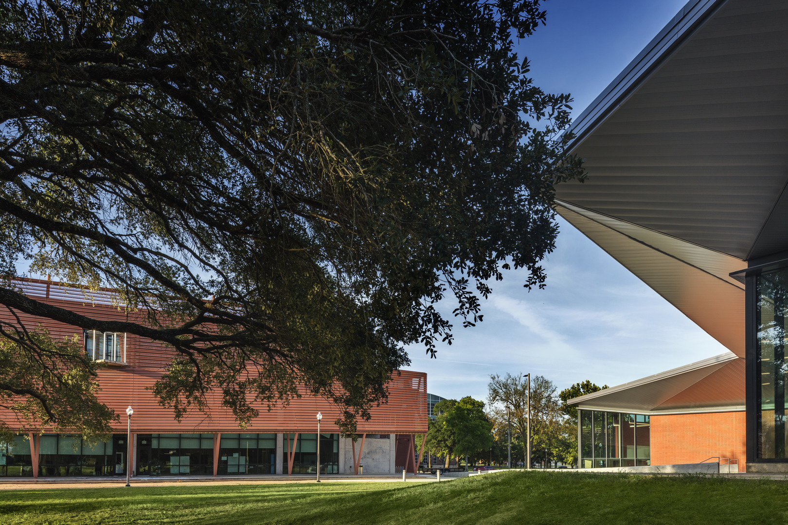 Prairie View A&M University Fabrication Center  / Kirksey Architecture-16