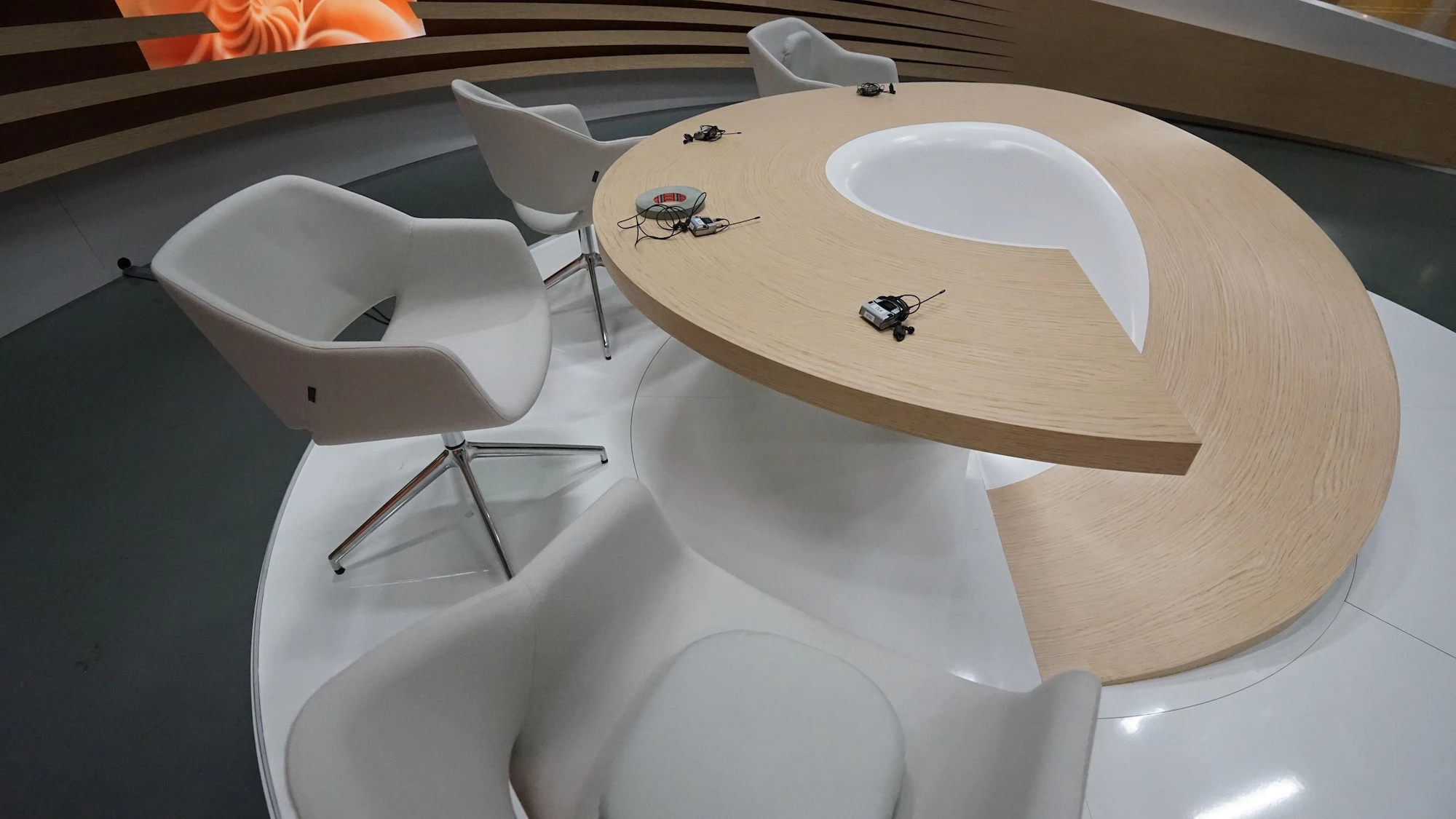 螺旋空间 · scobel 节目演播室设计-15