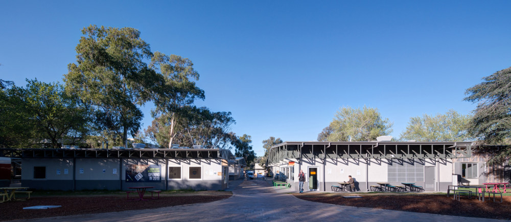 澳大利亚国立大学临时聚会村-35