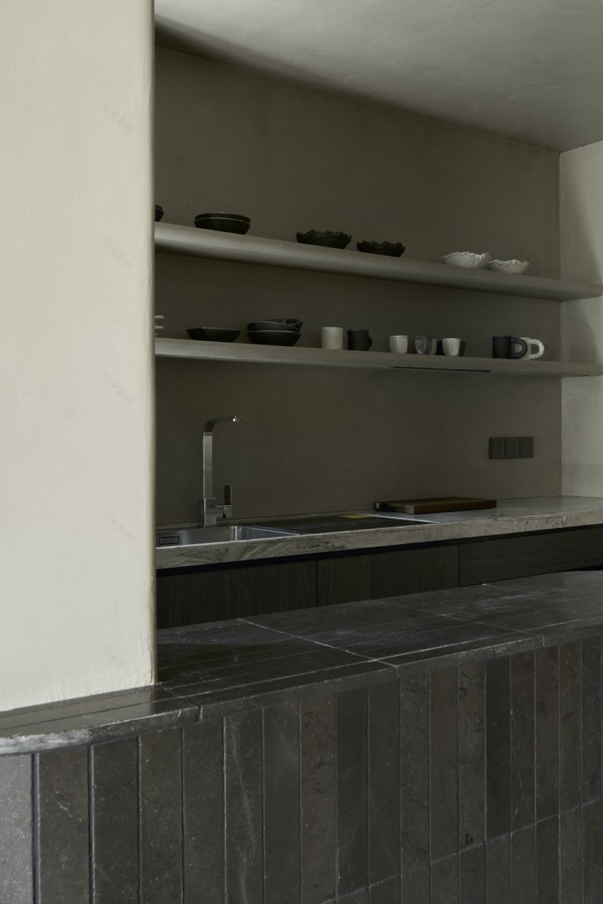 广州老社区改造 · 设计师自己的通透开放之家丨中国广州丨KarStudio-20