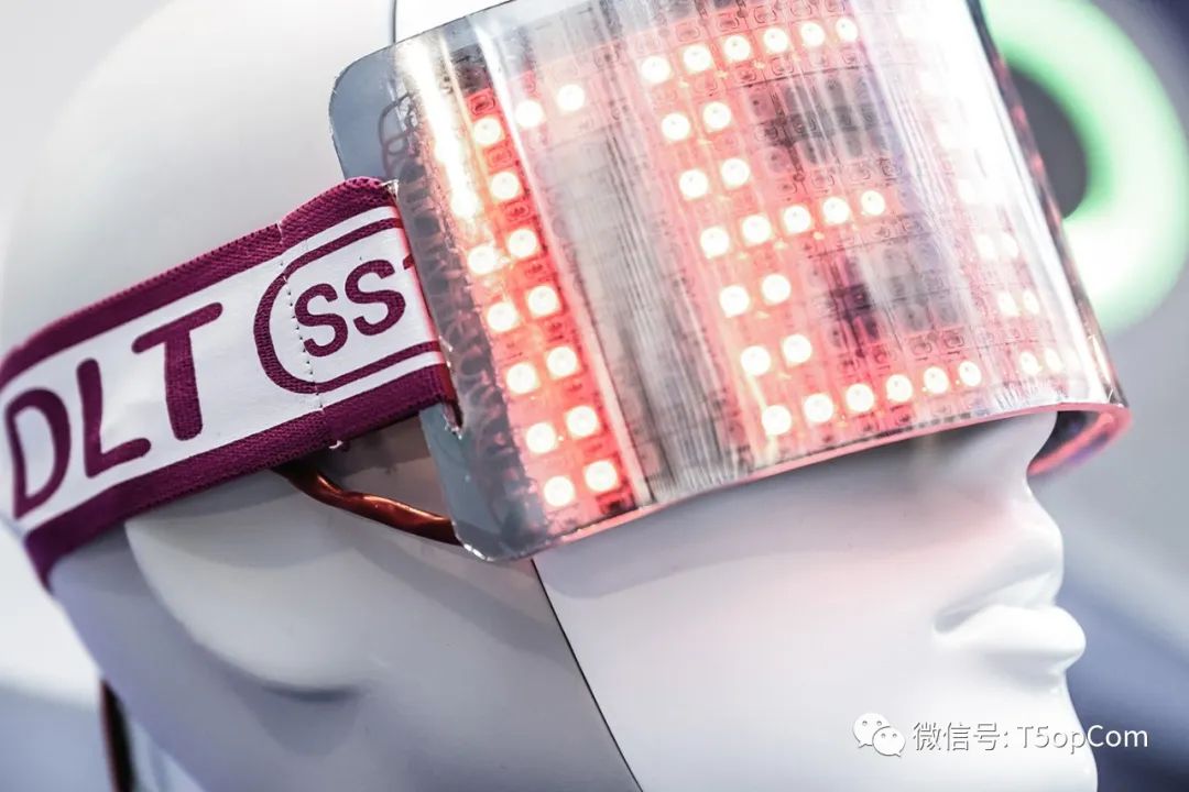 圣彼得堡 Delta-时尚助手机器人春夏橱窗-6