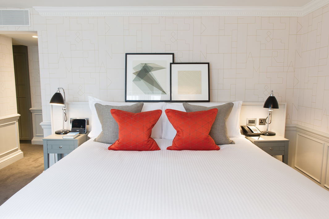 
						jQuery(document).ready(function() {
							jQuery("a[rel^='prettyPhoto']").prettyPhoto({
								social_tools : false,
								show_title : false
							});
						});
					-2