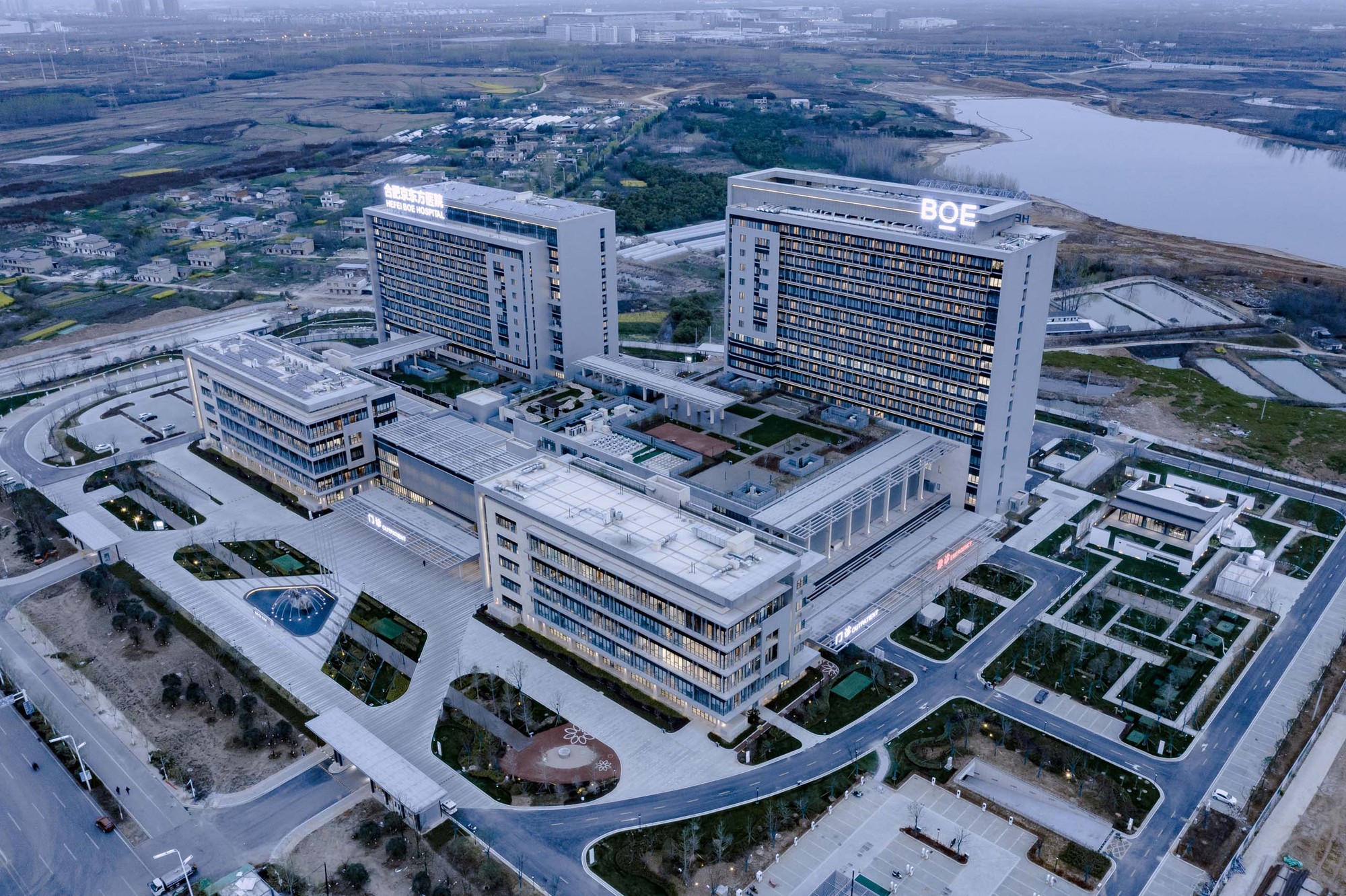 Hefei BOE Hospital / HKS-31