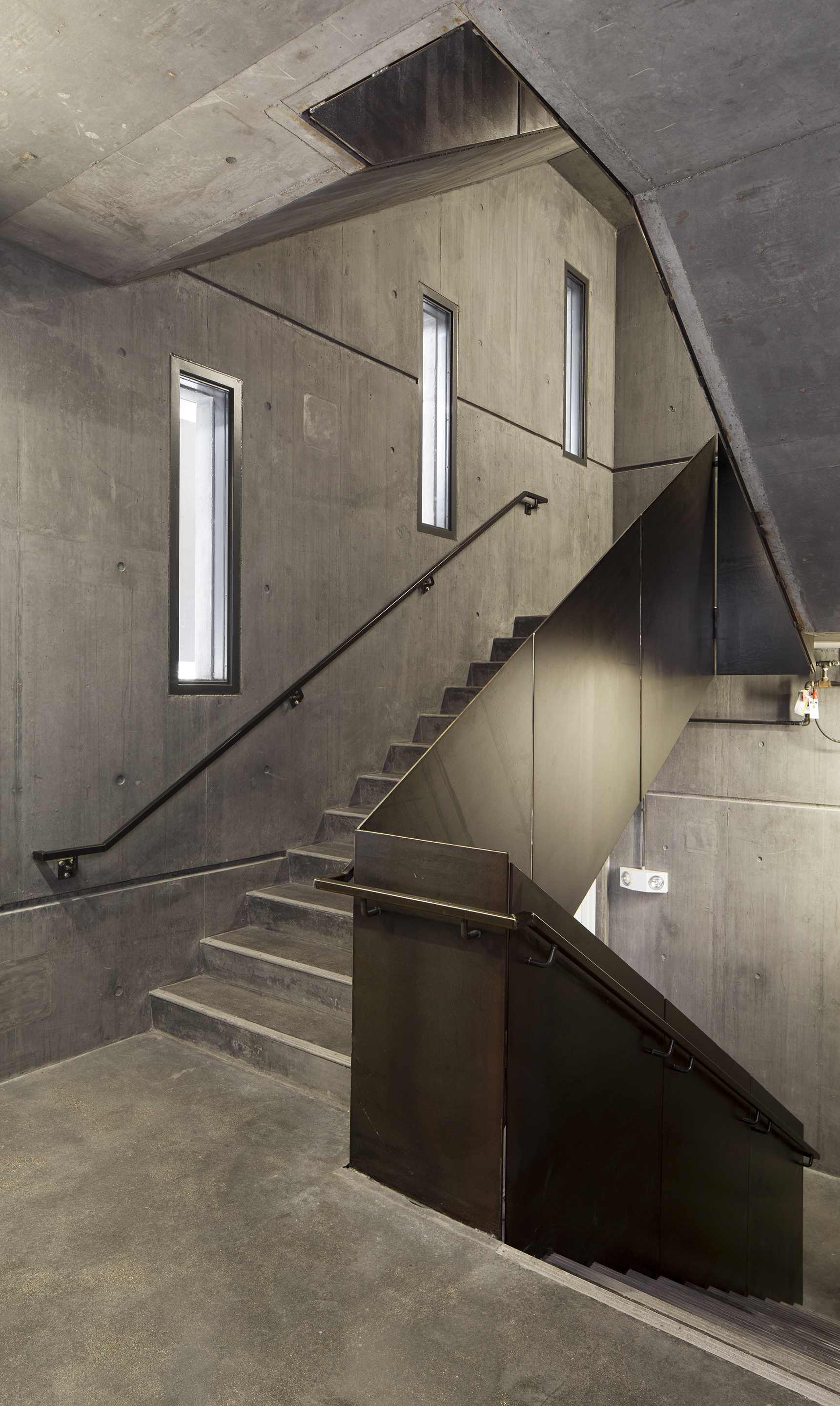 Northeastern Illinois University / JGMA-30