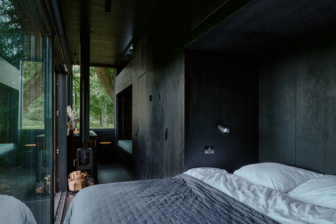 劳斯木屋·德国（注：这里RAUS音译为劳斯，DE一般是德国国家代码Germany (Deutschland)的缩写） 丨德国柏林丨未明确提及-15